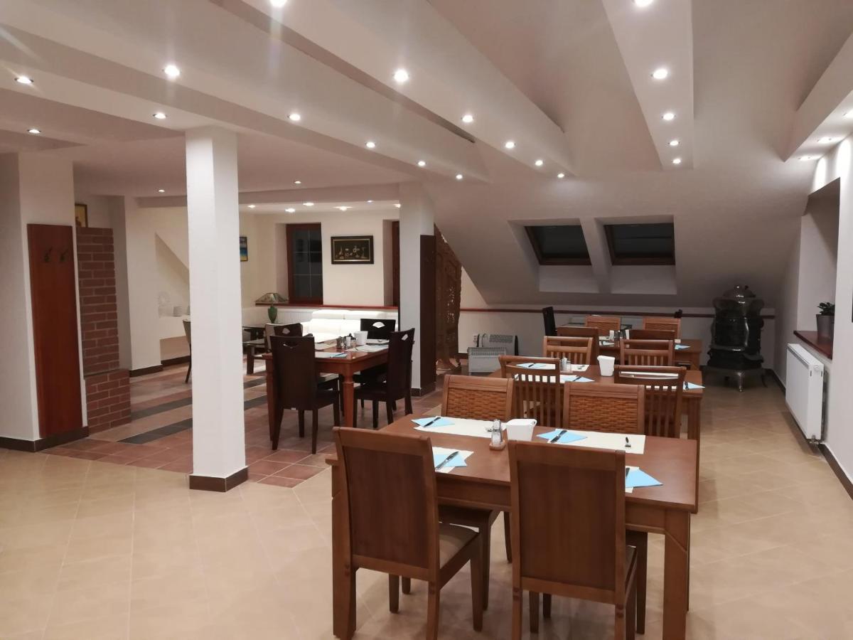 Hotel Na Kafkove Ostrava Eksteriør billede